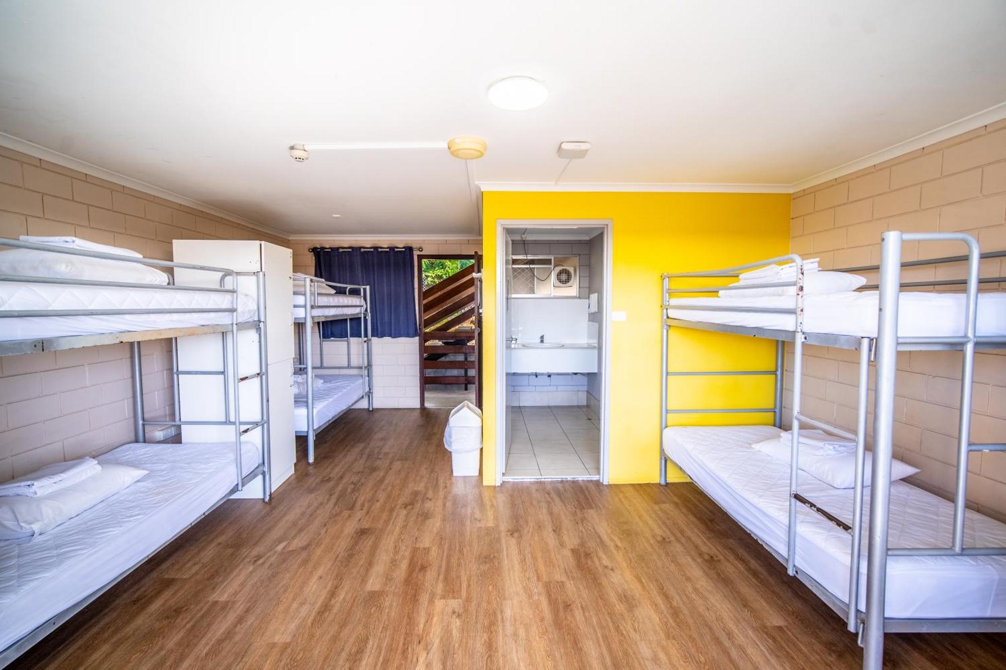 The Hostel, Эйрли-Бич Номер фото